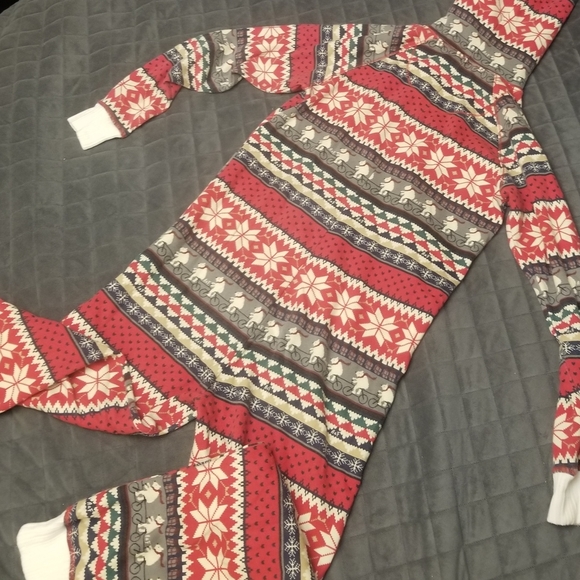 Abercrombie + Fitch Sleepware Collection Snowflake Onesie M/L - Picture 5 of 8